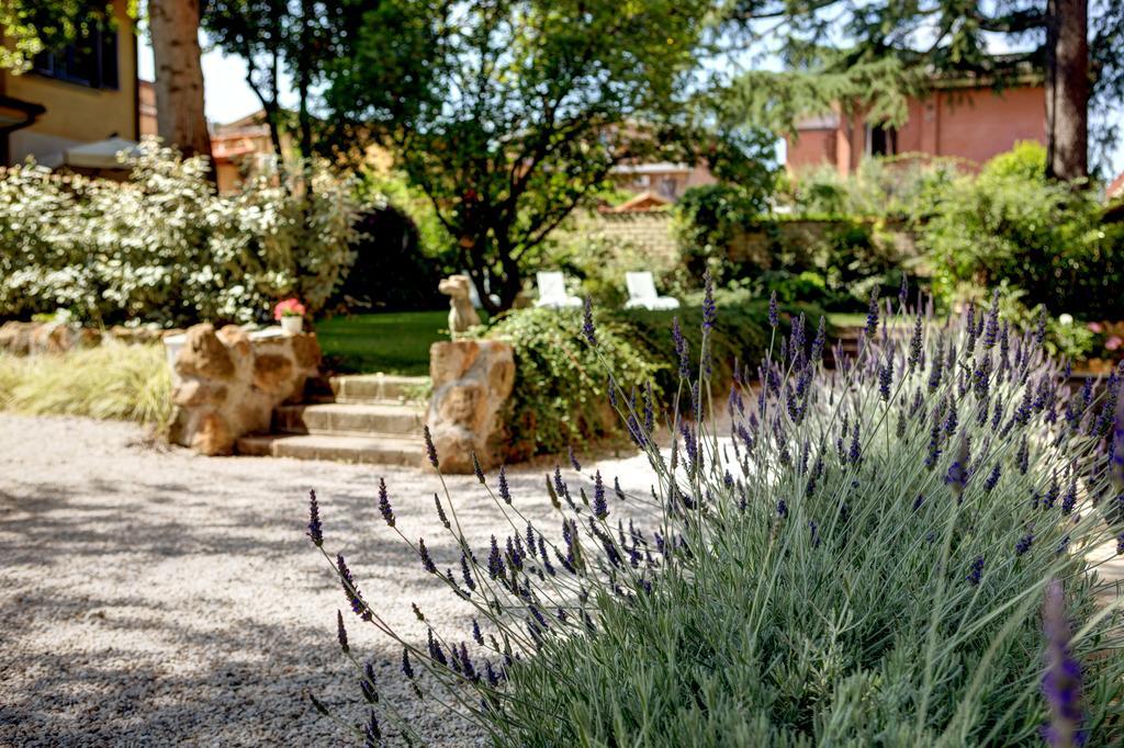 Appia Antica Resort Rome Exterior photo