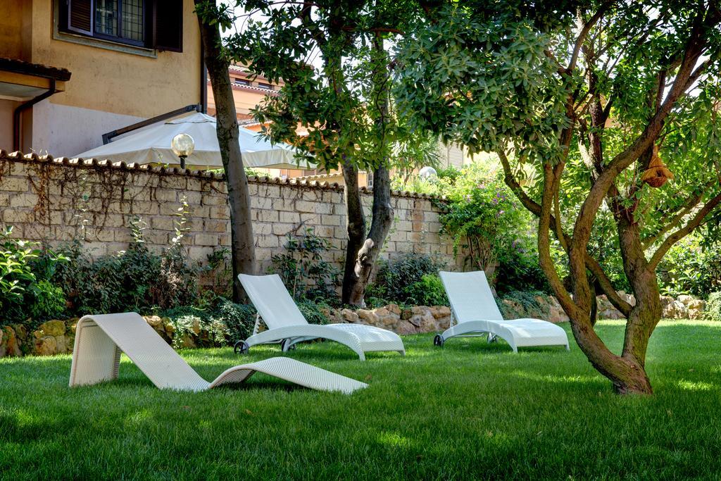 Appia Antica Resort Rome Exterior photo